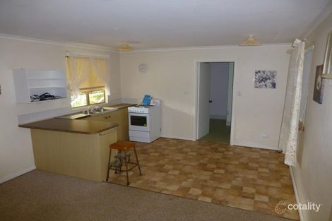 Property photo of 12 Mansfield Street York WA 6302