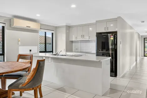 Property photo of 68 Wunburra Circle Pacific Pines QLD 4211