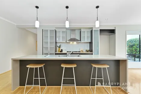 Property photo of 7 Oakmoss Place Berwick VIC 3806