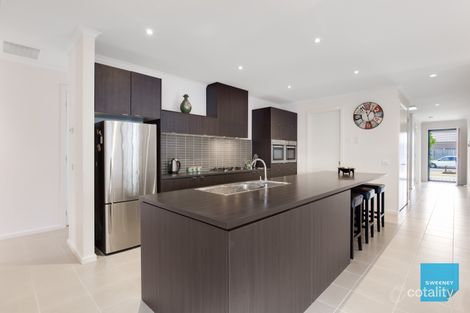 Property photo of 17 Atherton Avenue Burnside Heights VIC 3023