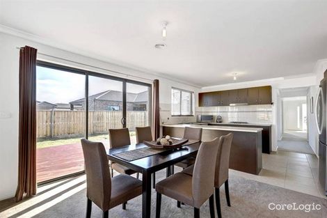 Property photo of 13 Gautam Grove Harkness VIC 3337