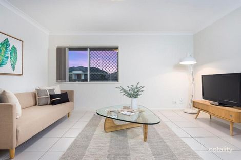 Property photo of 2 Isidore Street Augustine Heights QLD 4300