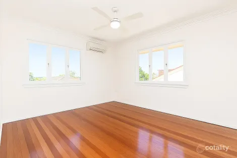 Property photo of 21 Myron Street Chermside QLD 4032
