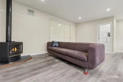 Property photo of 61 Forest Road Ferntree Gully VIC 3156