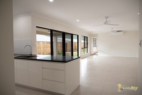 Property photo of 84 Oxbow Loop Redlynch QLD 4870