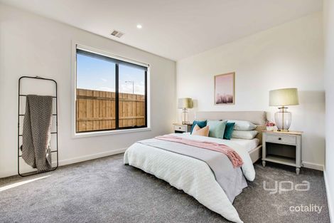 Property photo of 2 Saffron Street Greenvale VIC 3059