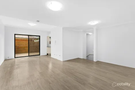 16/8 Warumbui Ave, Miranda, NSW 2228