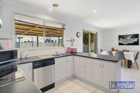 Property photo of 10 Robbins Court Epsom VIC 3551