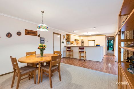 Property photo of 1 Wakefield Rise Endeavour Hills VIC 3802