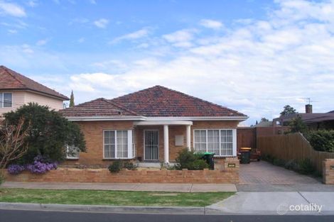7 Henshall Rd, Strathmore, VIC 3041