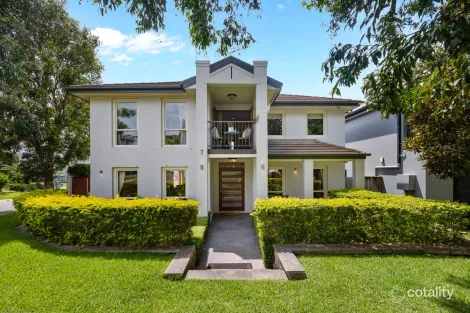 Property photo of 7 Eucalyptus Place Warriewood NSW 2102