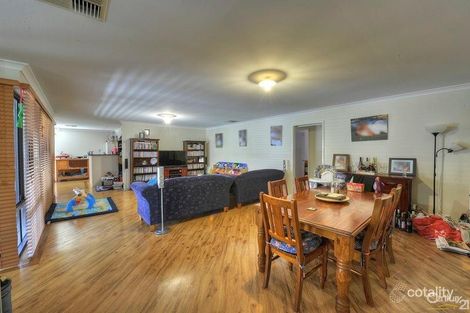 Property photo of 12 Grandmere Parade Meadow Springs WA 6210