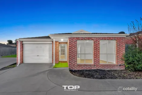 6/8 MCCLENAGHAN PL, PAKENHAM, VIC 3810