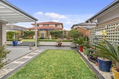 Property photo of 25 Dryander Avenue West Hoxton NSW 2171