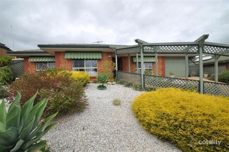 12 Vennachar Dr, Hallett Cove, SA 5158
