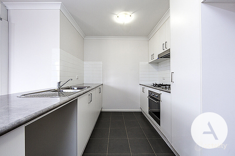 Property photo of 42 John Holt Street Macgregor ACT 2615