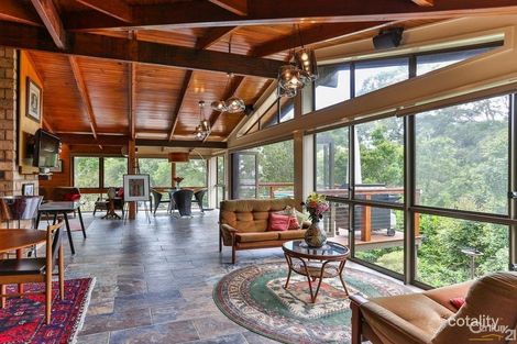 Property photo of 2 Swenson Street Mount Lofty QLD 4350