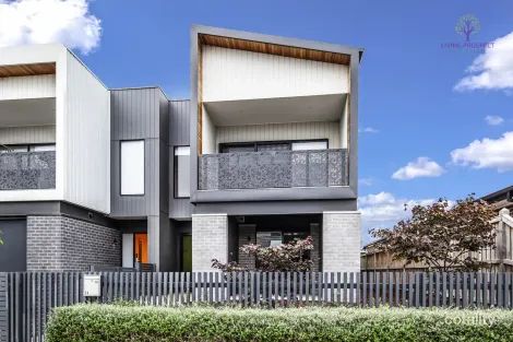 Property photo of 16 Totem Way Point Cook VIC 3030