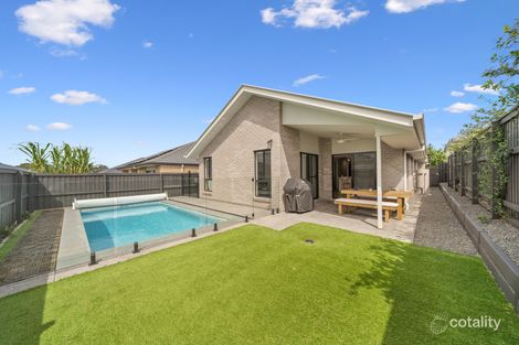 33 Palatial Cres, Griffin, QLD 4503