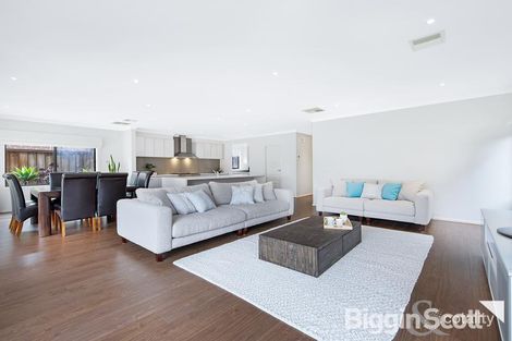 Property photo of 12 Ellsworth Drive Keysborough VIC 3173