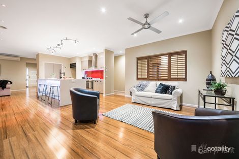 Property photo of 6 Dennis Avenue Pakenham VIC 3810