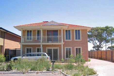 13 Imaroo St, Fawkner, VIC 3060