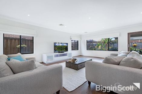 Property photo of 12 Ellsworth Drive Keysborough VIC 3173