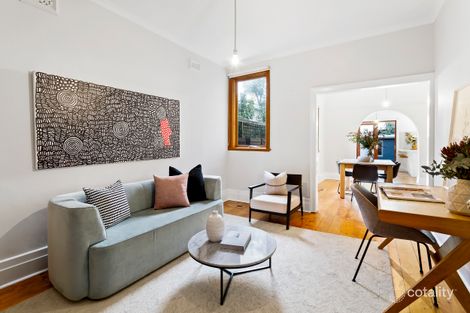 Property photo of 32 Shoobra Road Elsternwick VIC 3185