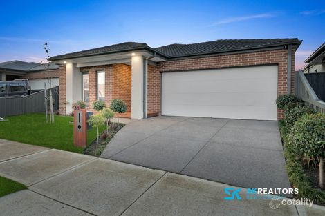 Property photo of 18 Sugarcane Street Mickleham VIC 3064