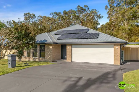 Property photo of 26 Illawong Road Summerland Point NSW 2259