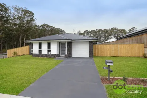 Property photo of 12 Aurora Way Chisholm NSW 2322