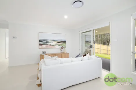 Property photo of 12 Aurora Way Chisholm NSW 2322