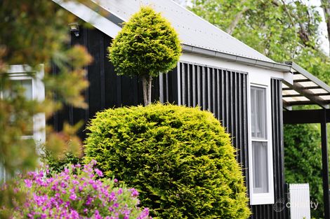 Property photo of 5 Oxley Drive Mittagong NSW 2575