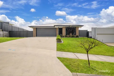 Property photo of 32 Panda Street Southside QLD 4570