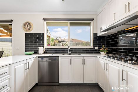 Property photo of 4 Greenmantle Close Cranbourne West VIC 3977