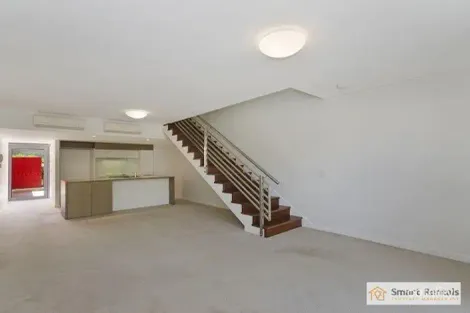 Property photo of 6/4 Aplin Street Townsville City QLD 4810