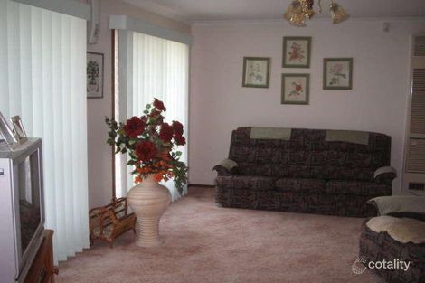 Property photo of 20 Condon Place Lavington NSW 2641