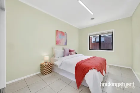 Property photo of 19 Sundial Parade Epping VIC 3076