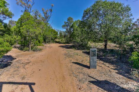 Property photo of 33 Milliken Street Emerald QLD 4720