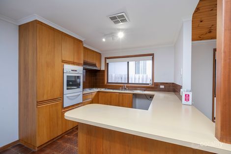 Property photo of 20 Tintaldra Drive Taylors Lakes VIC 3038
