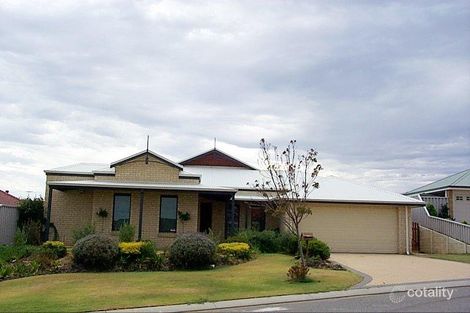 3 Darlington Loop, Pearsall, WA 6065