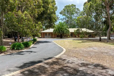 4 Chadwick Cl, Langwarrin, VIC 3910