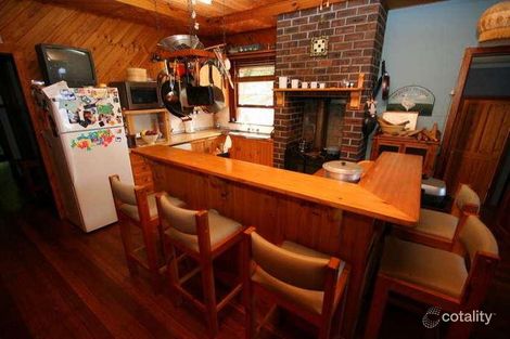 Property photo of 205 Fishing Point Road Fishing Point NSW 2283