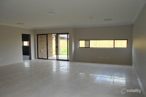 Property photo of 62 Alderton Drive Colebee NSW 2761