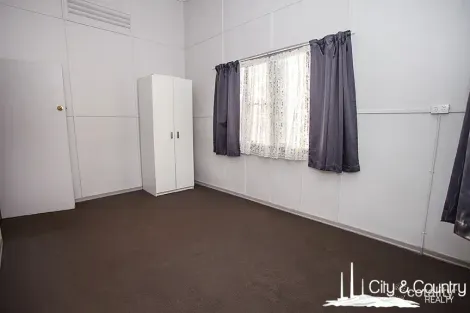 Property photo of 3 Juniper Street Parkside QLD 4825