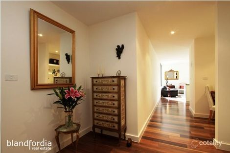 Property photo of 20/21 State Circle Forrest ACT 2603