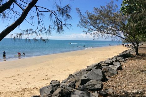 1/496 Esplanade, Torquay, QLD 4655