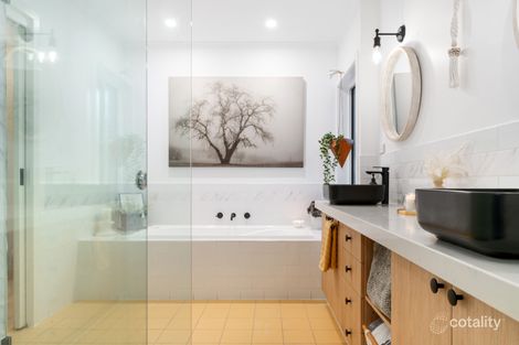 Property photo of 37 Bevnol Road Langwarrin VIC 3910