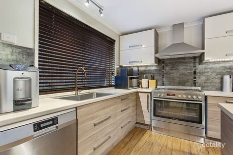 Property photo of 8 The Eyrie Hampton Park VIC 3976
