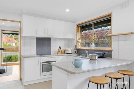 Property photo of 98 Somerset Drive Dandenong North VIC 3175